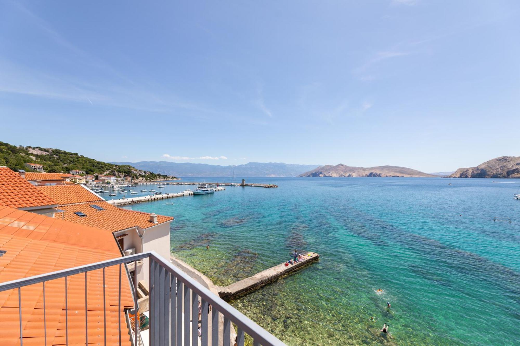Little Beach House Baška Екстериор снимка